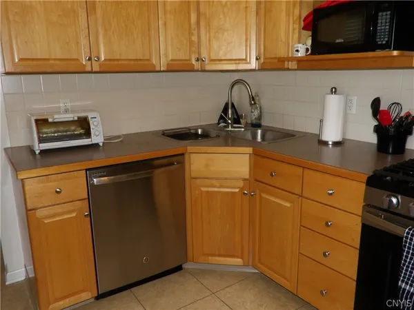 $189,000 | 839 Lamont Circle, Cortlandville, NY 13045