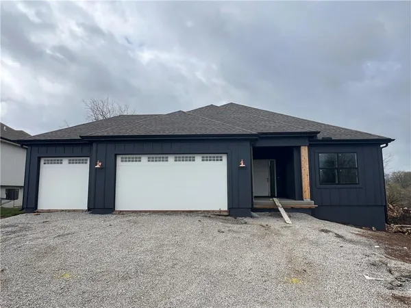 $549,900 | 11717 East 231st Street, Peculiar, MO 64078