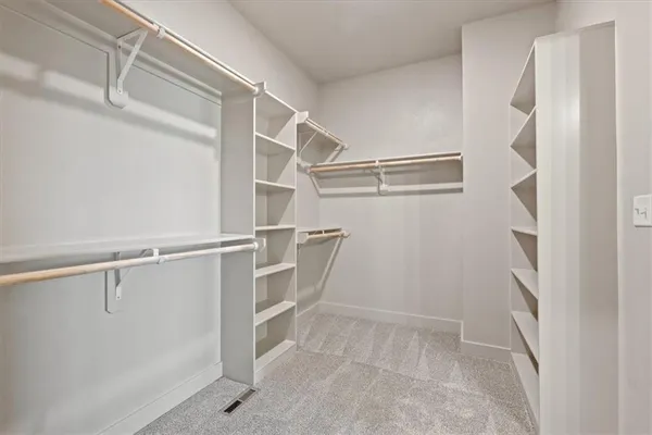 $549,900 | 11717 East 231st Street, Peculiar, MO 64078