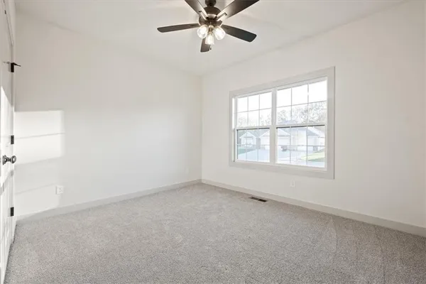 $549,900 | 11717 East 231st Street, Peculiar, MO 64078