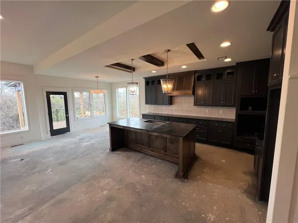 $549,900 | 11717 East 231st Street, Peculiar, MO 64078