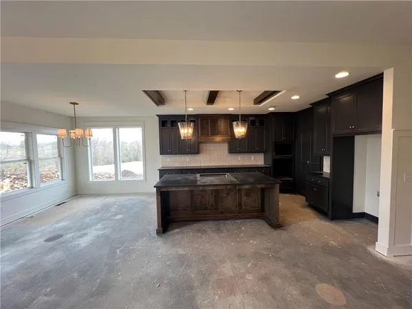 $549,900 | 11717 East 231st Street, Peculiar, MO 64078