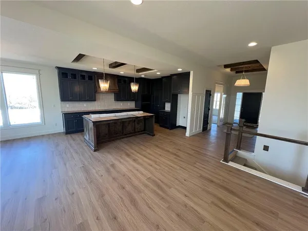 $549,900 | 11717 East 231st Street, Peculiar, MO 64078