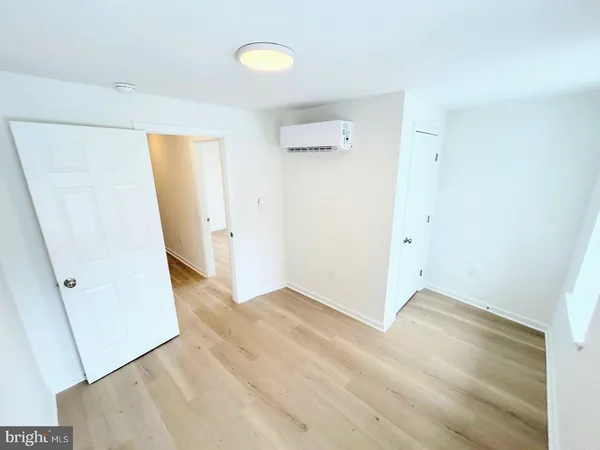 $1,600 | 5031 West Girard Avenue, Unit 2, Philadelphia, PA 19131