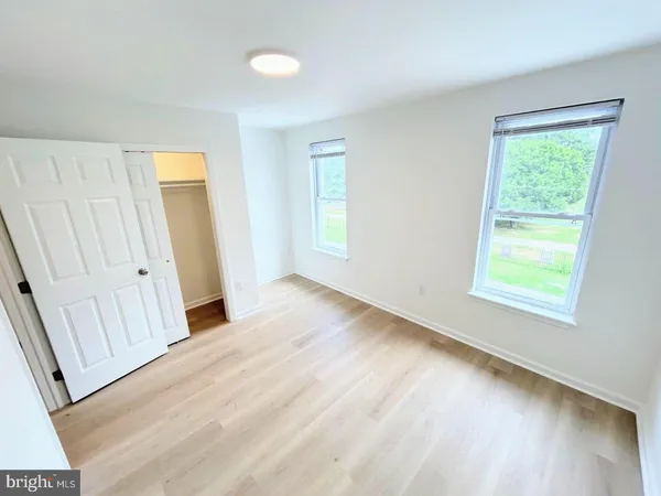 $1,600 | 5031 West Girard Avenue, Unit 2, Philadelphia, PA 19131