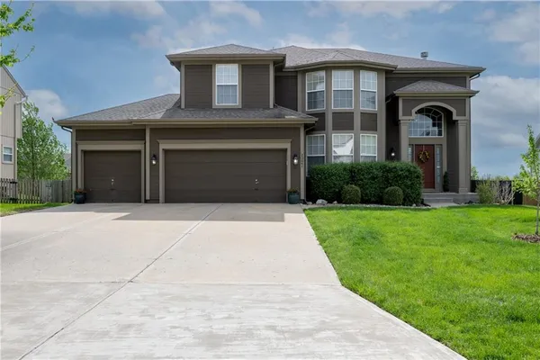 $485,000 | 20847 South Barker Road, Spring Hill, KS 66083