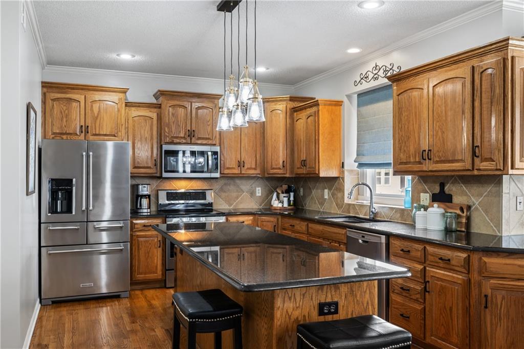 20847 South Barker Road Spring Hill, KS 66083 - Photo 11 of 40