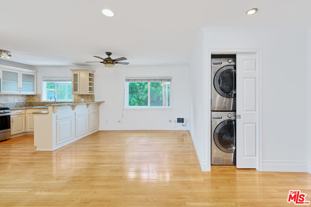 817 Broadway Street Venice, CA 90291 - Photo 5 of 17