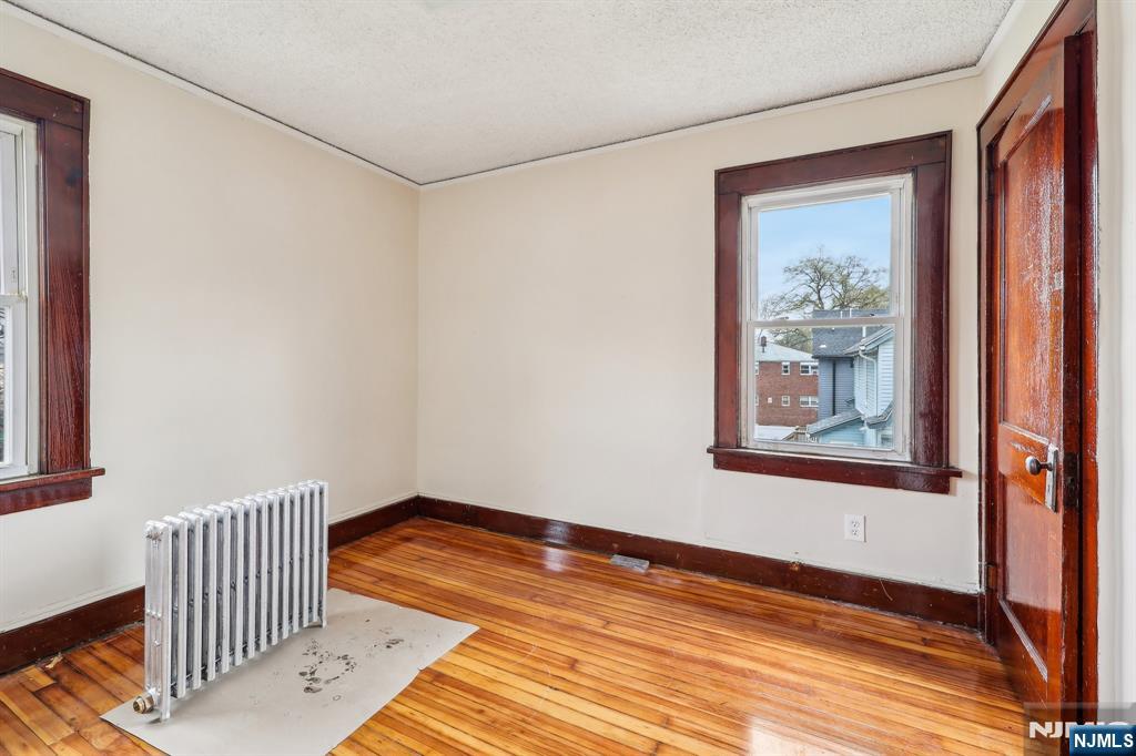 272 Clay Street, Unit 2 Hackensack, NJ 07601 - Photo 21 of 27