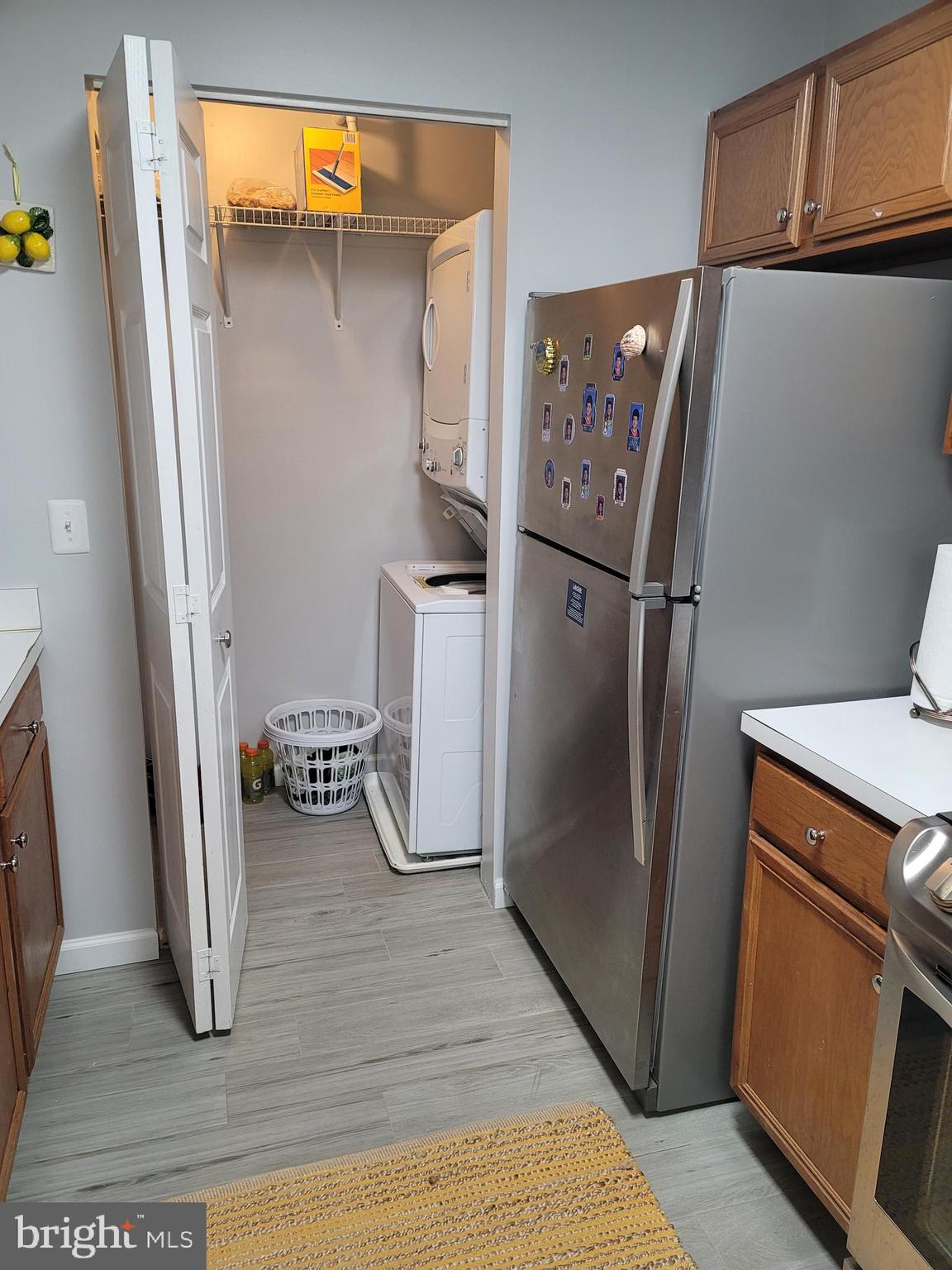 14154 Cuddy Loop Woodbridge, VA 22193 - Photo 10 of 26 Kitchen, Pantry and w/d