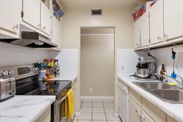 $119,000 | 220 Doucet Road, Unit 153G, Lafayette, LA 70503