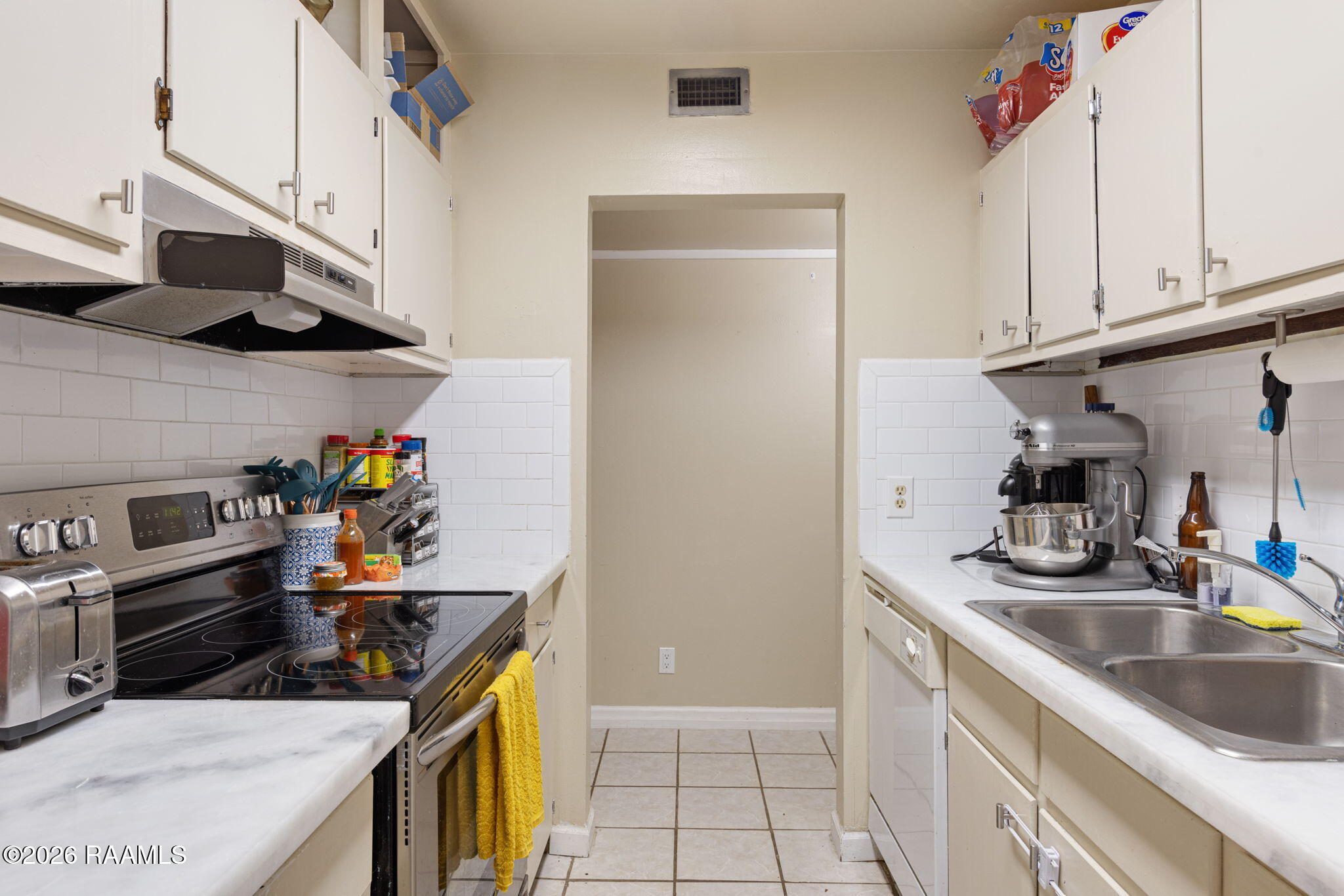 220 Doucet Road, Unit 153G Lafayette, LA 70503 - Photo 15 of 21 13-web-or-mls-220 Doucet 153G-13