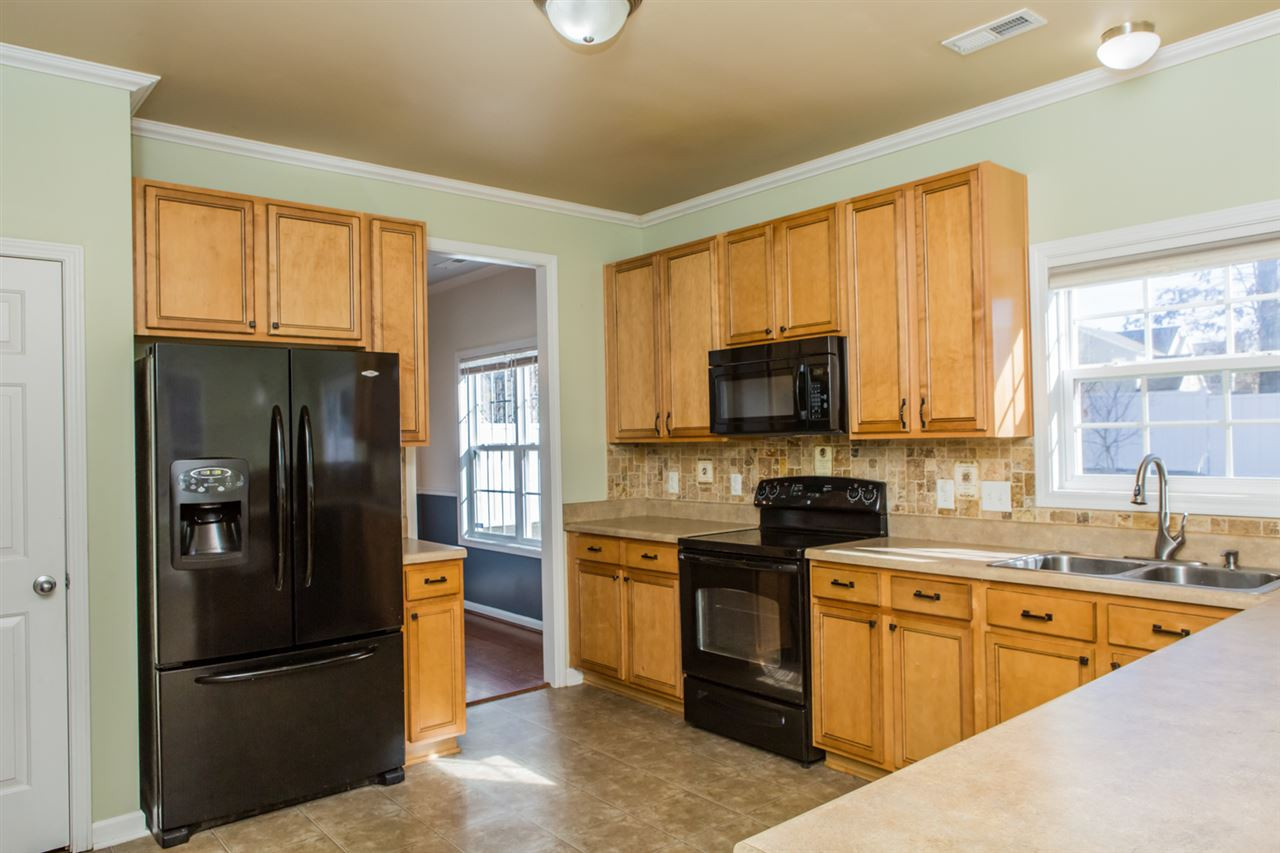 2905 Smooth Stone Trail Raleigh, NC 27610 - Photo 2 of 29 Kitchen