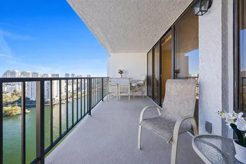 $675,000 | 936 Intracoastal Drive, Unit 19F, Fort Lauderdale, FL 33304