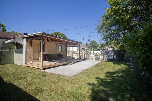 $3,000 | 5860 Southwest 9th Street, Unit A, West Miami, FL 33144