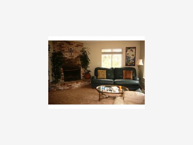407 Paradise Road, Unit D Salinas, CA 93907 - Photo 6 of 8 Gallery Image 6