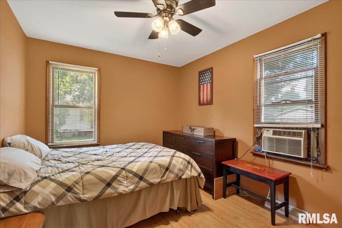 2827 South Walnut Street Springfield, IL 62704 - Photo 13 of 25