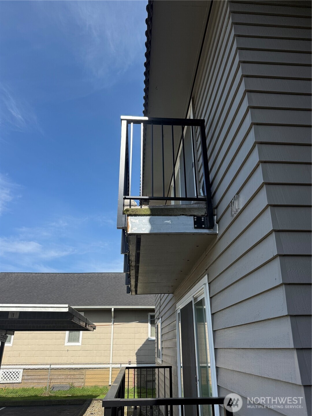 1111 West Market Street Aberdeen, WA 98520 - Photo 22 of 40 a view of entryway