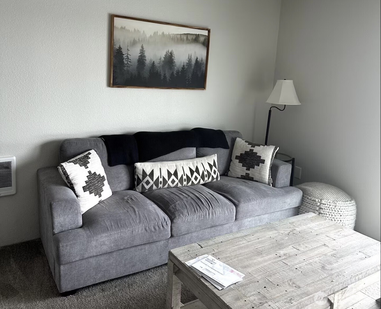 1111 West Market Street Aberdeen, WA 98520 - Photo 36 of 40 a bedroom with a bed and a couch