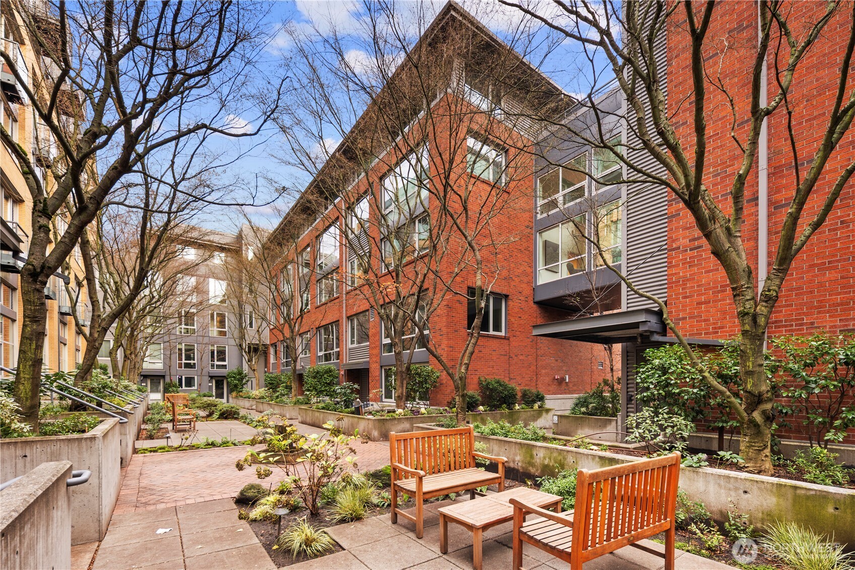 530 Broadway East, Unit 114 Seattle, WA 98102 - Photo 33 of 35