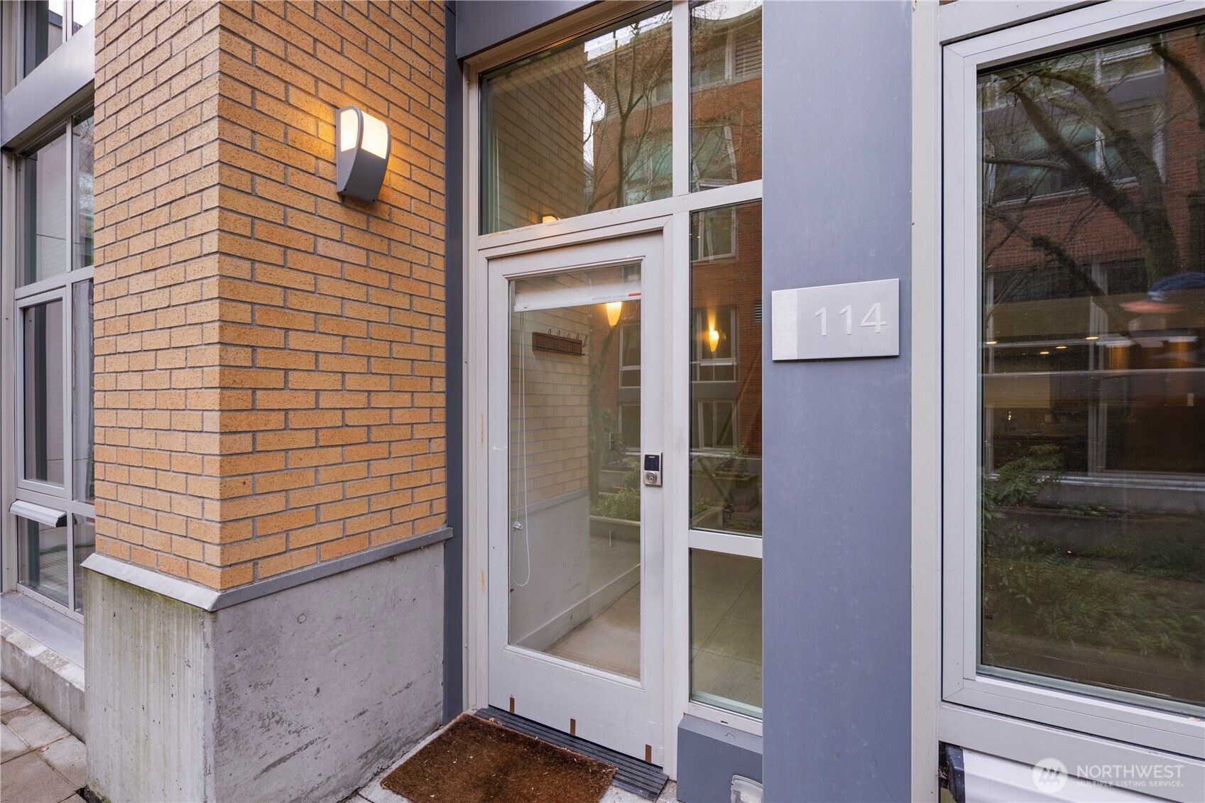 530 Broadway East, Unit 114 Seattle, WA 98102 - Photo 4 of 35