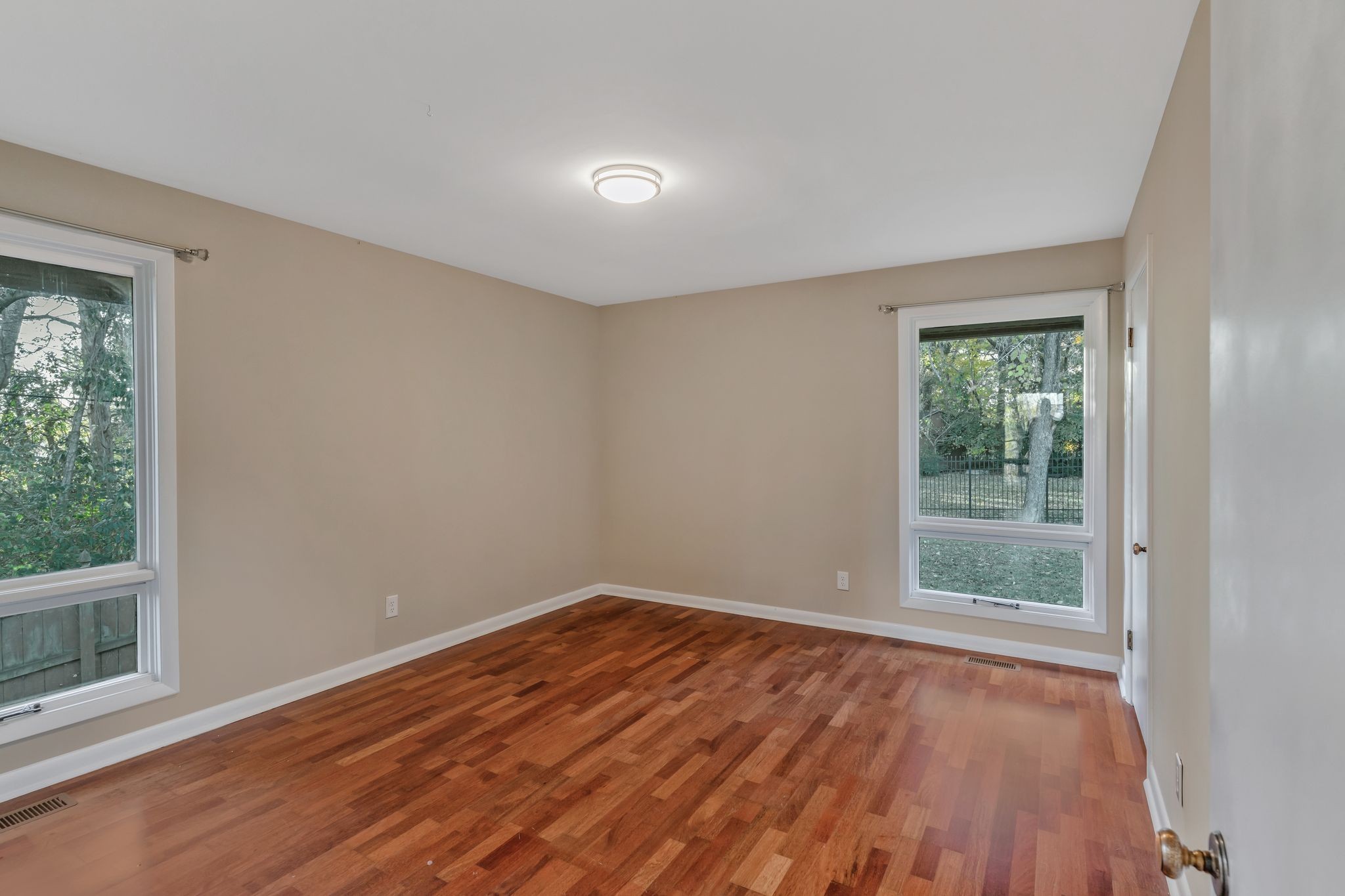 4 Hidden Acres Lebanon, TN 37087 - Photo 42 of 77 a view of empty room with wooden floor and fan