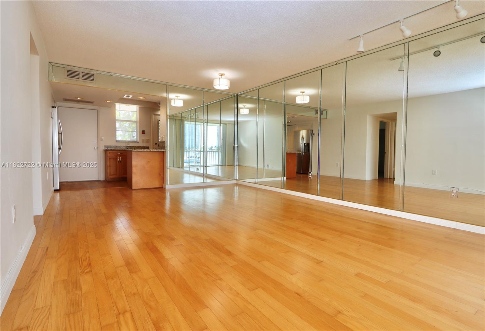 2920 Point E Drive, Unit N208 Aventura, FL 33160 - Photo 5 of 34