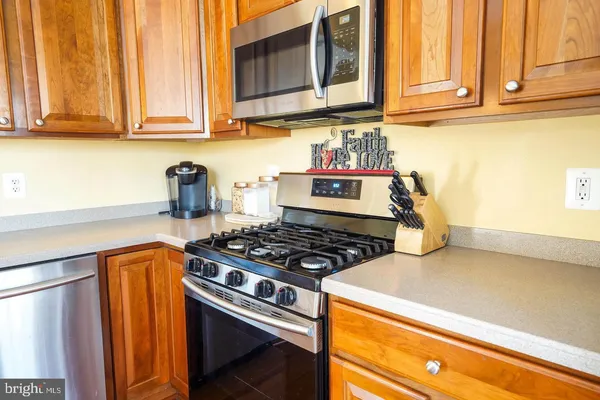 $2,750 | 1414 Bird Watch Court, Woodbridge, VA 22191