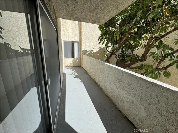 $2,995 | 700 West 3rd Street, Unit B107, Santa Ana, CA 92701