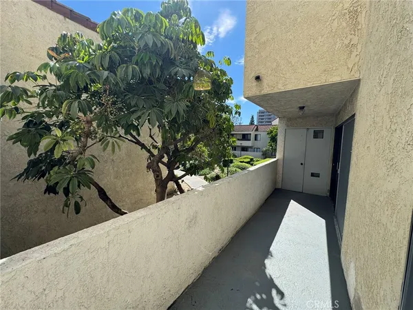 $2,995 | 700 West 3rd Street, Unit B107, Santa Ana, CA 92701