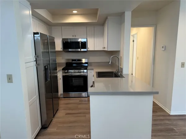 $2,995 | 700 West 3rd Street, Unit B107, Santa Ana, CA 92701