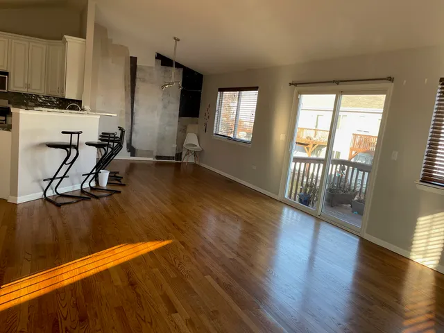 $3,200 | 3031 Saganashkee Lane, Naperville, IL 60564