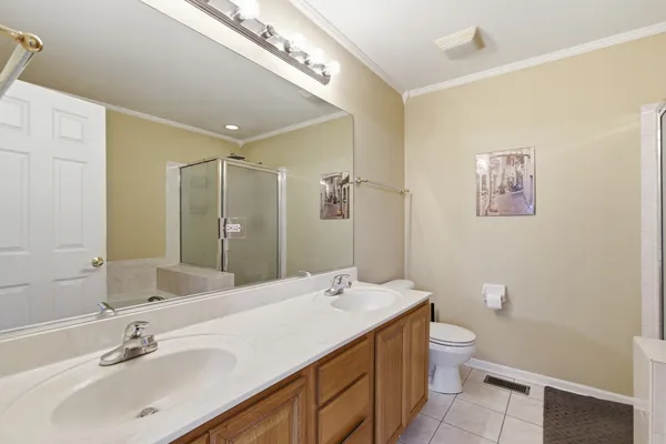 $3,000 | 3031 Saganashkee Lane, Naperville, IL 60564