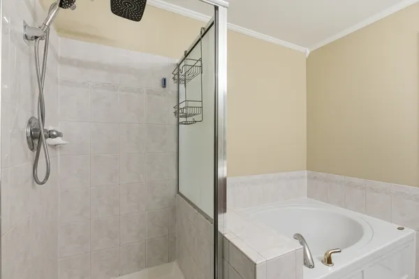$3,000 | 3031 Saganashkee Lane, Naperville, IL 60564