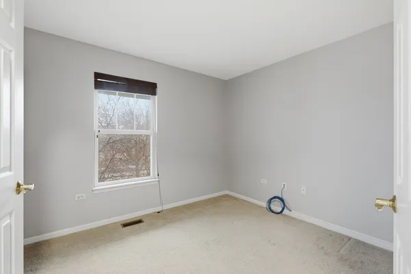 $3,000 | 3031 Saganashkee Lane, Naperville, IL 60564