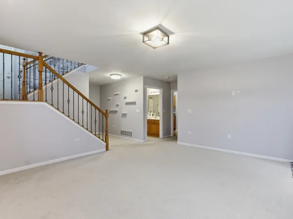 $3,000 | 3031 Saganashkee Lane, Naperville, IL 60564