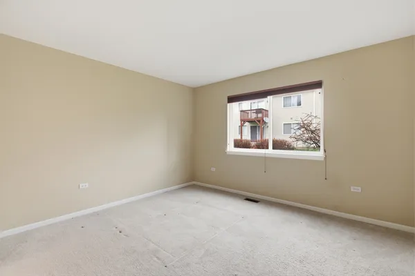 $3,000 | 3031 Saganashkee Lane, Naperville, IL 60564