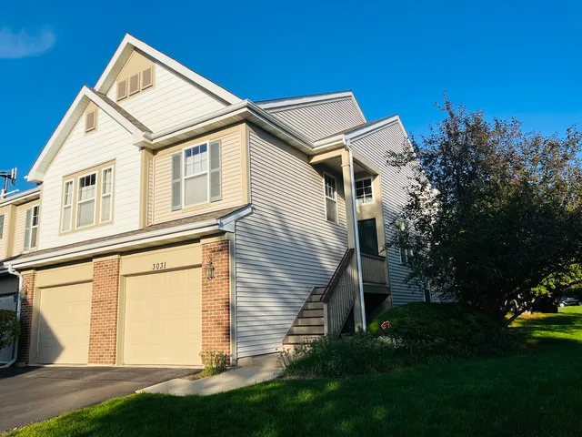 $3,200 | 3031 Saganashkee Lane, Naperville, IL 60564