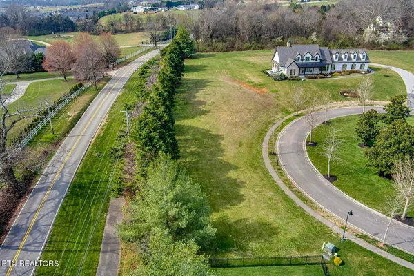 $225,000 | 655 Stone Villa Lane, Knoxville, TN 37934