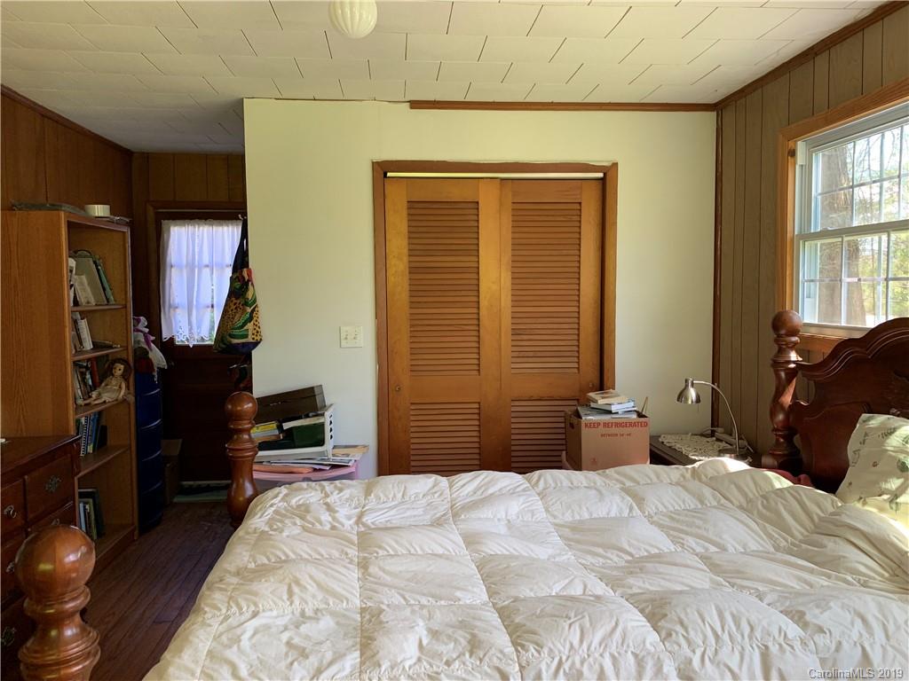 206 Pressley Road Franklin, NC 28734 - Photo 6 of 8 Gallery Image 6