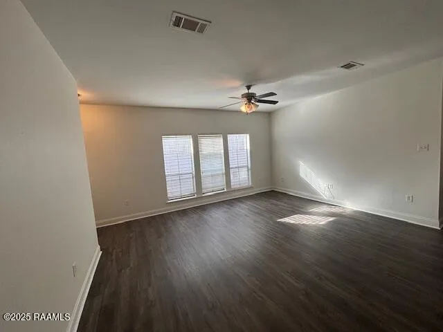 $1,500 | 15085 Banff Court, Baton Rouge, LA 70819