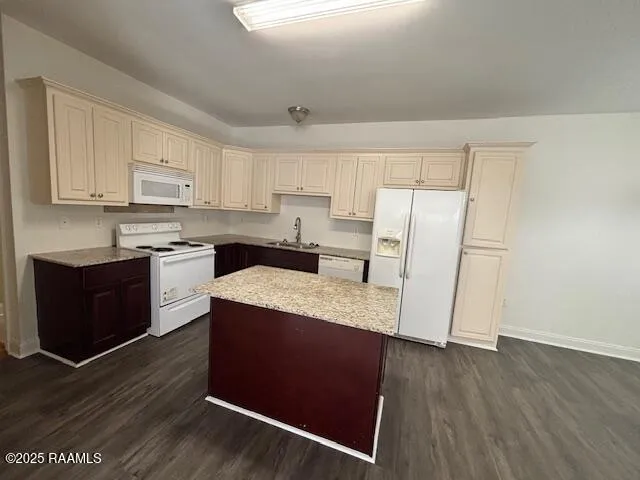 $1,500 | 15085 Banff Court, Baton Rouge, LA 70819