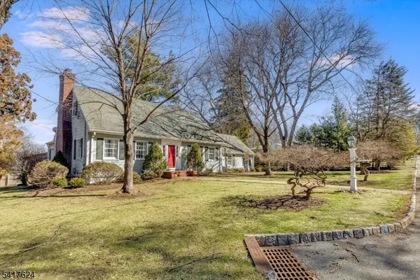 $799,000 | 1 Kingwood Drive, Little Falls, NJ 07424