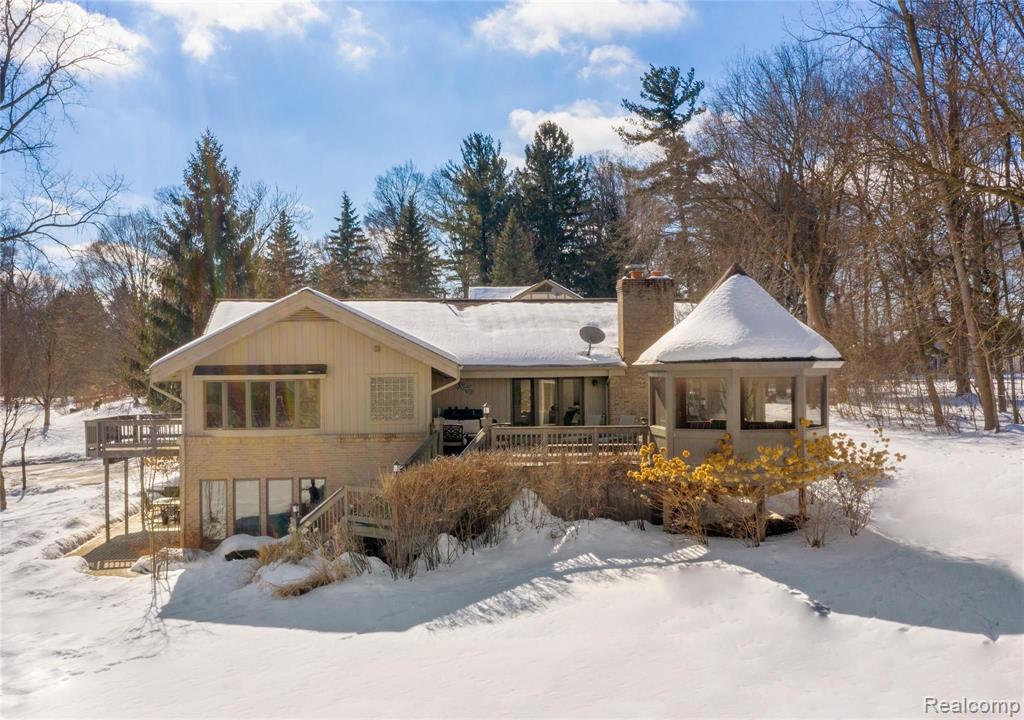 21311 Metroview Road Farmington Hills, MI 48335 - Photo 3 of 78