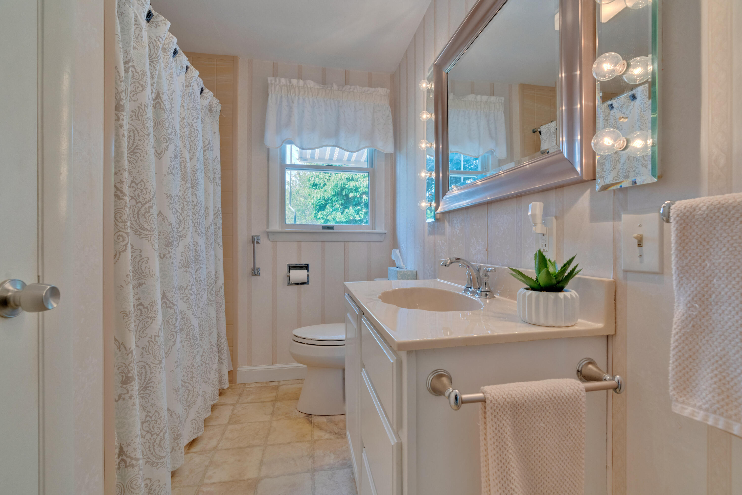 39 Hicks Street Portland, ME 04103 - Photo 19 of 47 _DSC4852