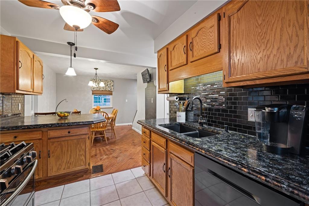 3549 Oakleaf Road Pittsburgh, PA 15227 - Photo 12 of 28 Gallery Image 12