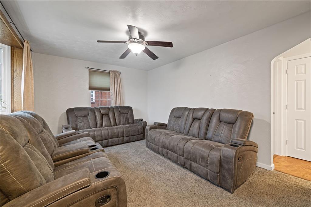 3549 Oakleaf Road Pittsburgh, PA 15227 - Photo 4 of 28 Gallery Image 4