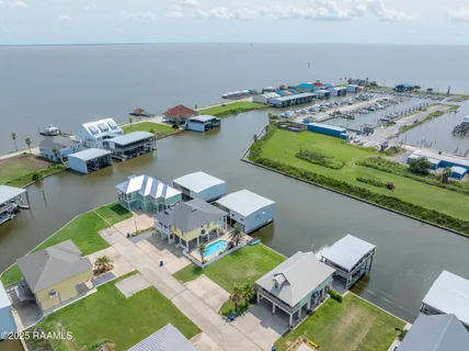 $150,000 | 138 Peninsula Drive, Franklin, LA 70538