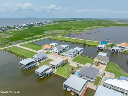 $150,000 | 138 Peninsula Drive, Franklin, LA 70538