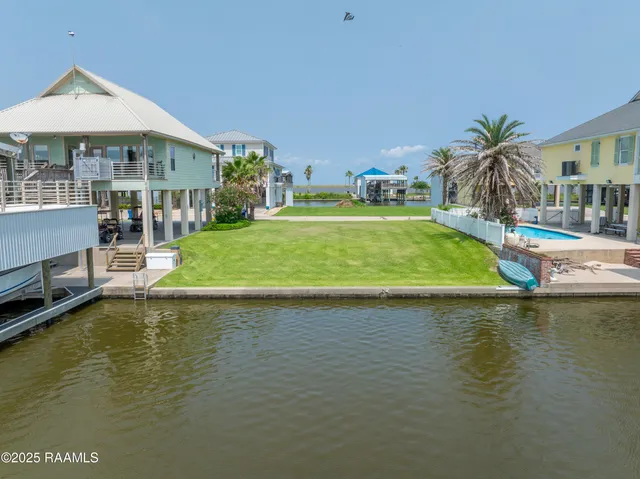 $150,000 | 138 Peninsula Drive, Franklin, LA 70538